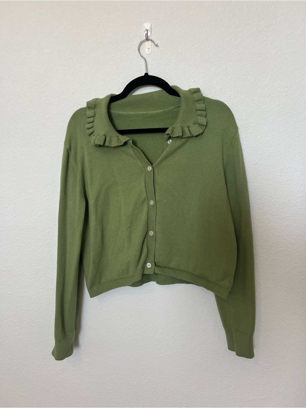 Women’s Ruffle Collar Cropped Cardigan